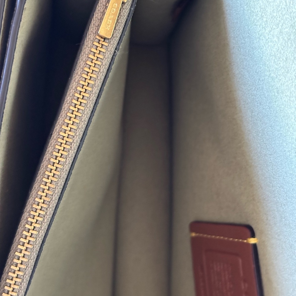 Coach Tabby 26 in Moss/Gold w/Leather Wrapped “C” Emblem - Picture 10 of 12